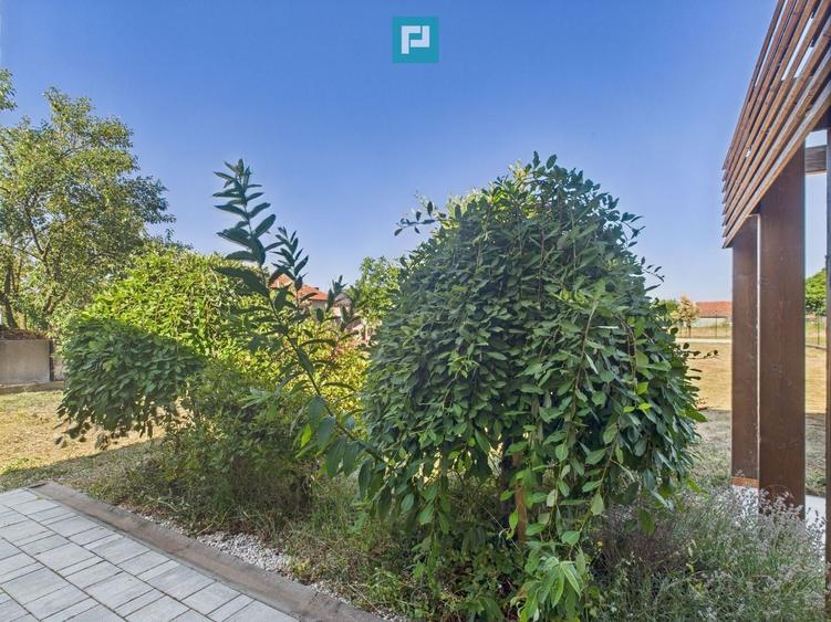 Duplex cu 5 camere cu Canalizare în Giarmata