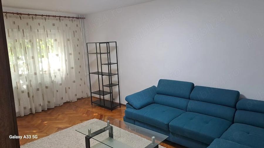 Apartament cu 3 camere decomandat în Iosia