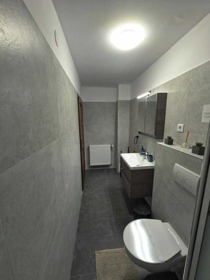Garsoniera, central, nou renovata si dotata, de inchiriat pe termen lung - 4