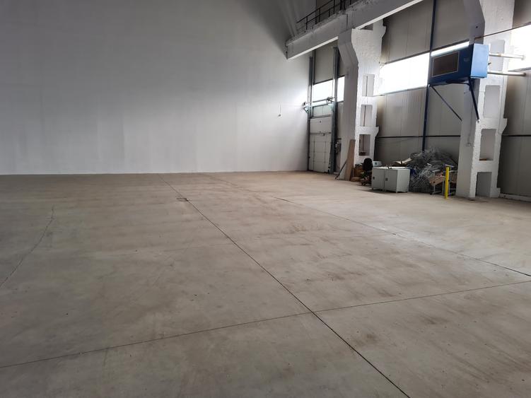 Spațiu industrial, de 50,000 mp, în Aeroport