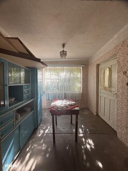 Casă cu 3 camere cu Teren 1741 Mp în Central
