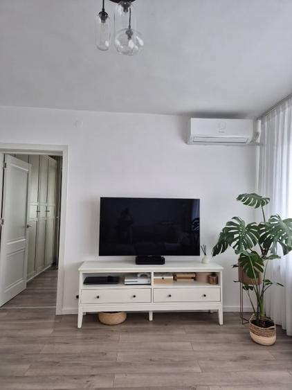 Apartament cu 2 camere semidecomandat, mobilat în Domenii
