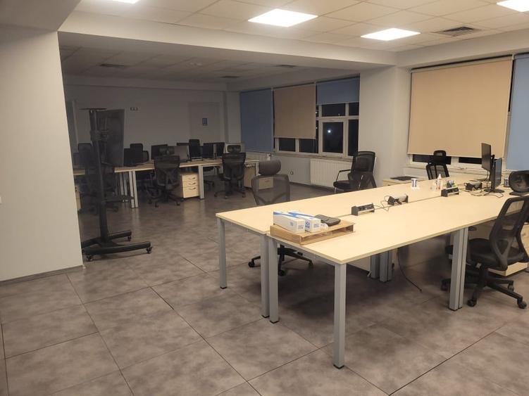 Spațiu comercial, de 500 mp, în Central