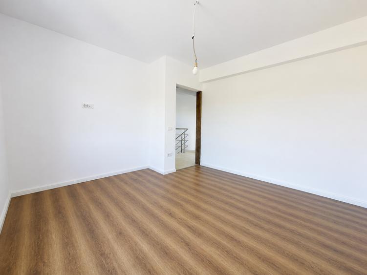 Casă individuală cu 4 camere cu Teren 360 Mp în Berceni