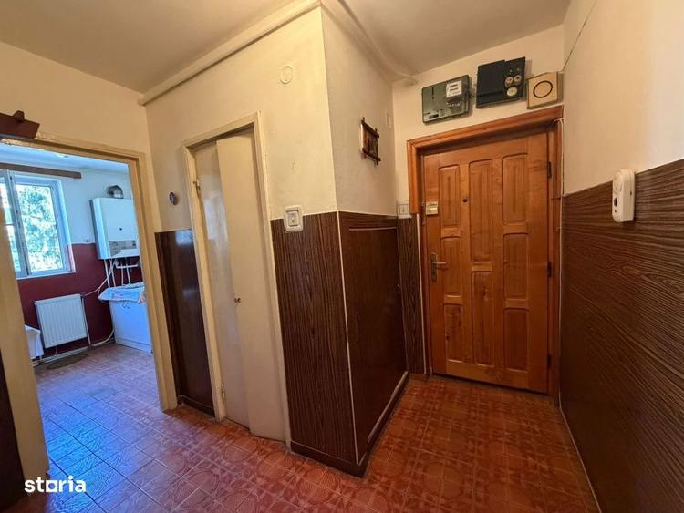 Apartament cu 2 camere semidecomandat în Decebal