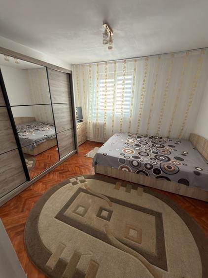 Apartament cu 2 camere semidecomandat în Războieni