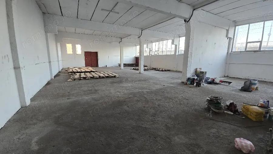 Spațiu comercial, de 950 mp, în Pictor Rosenthal