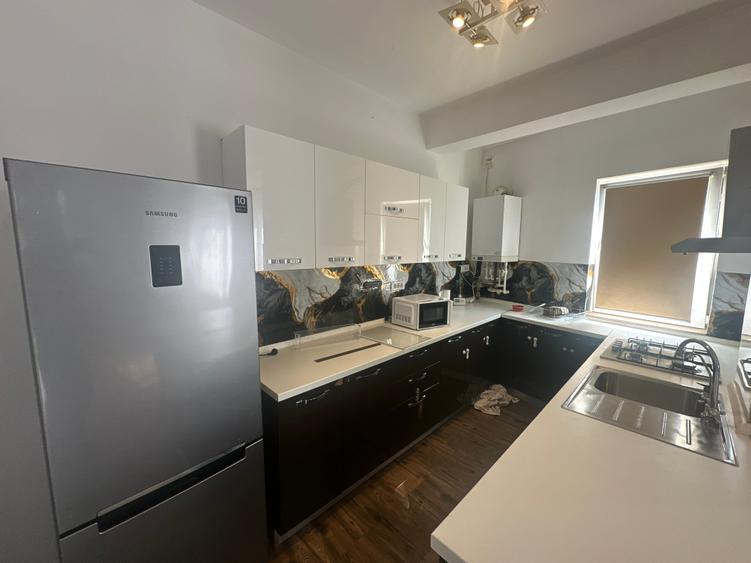 Apartament cu 3 camere decomandat în 13 Septembrie