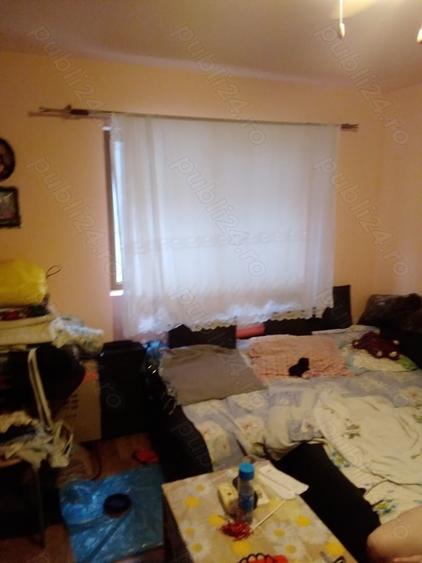 Casă cu 2 camere cu Teren 500 Mp în Pădureni