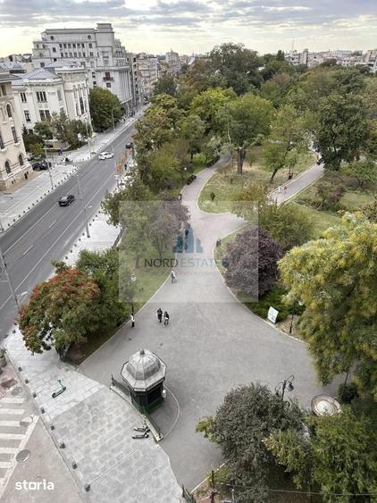 Apartament cu 6 camere în Centrul Civic