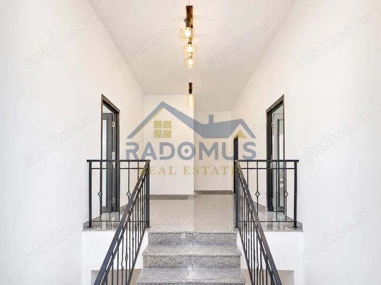 Casă cu 10 camere cu Teren 232 Mp în Ultracentral