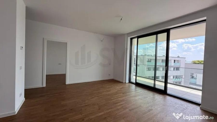 Apartament cu 3 camere semidecomandat în Nord