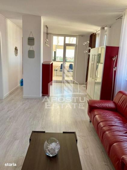 Apartament cu 3 camere semidecomandat în Simion Bărnuțiu