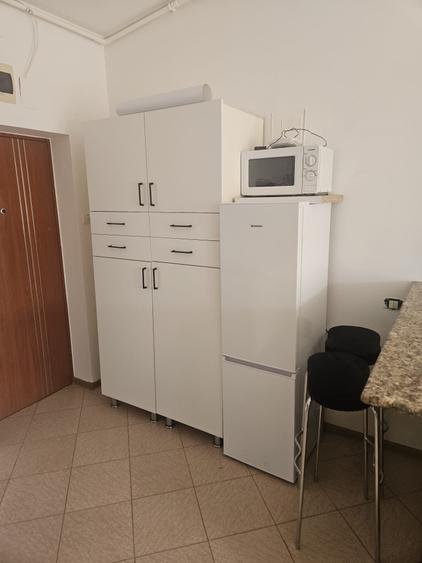Apartament cu 2 camere semidecomandat în UTA