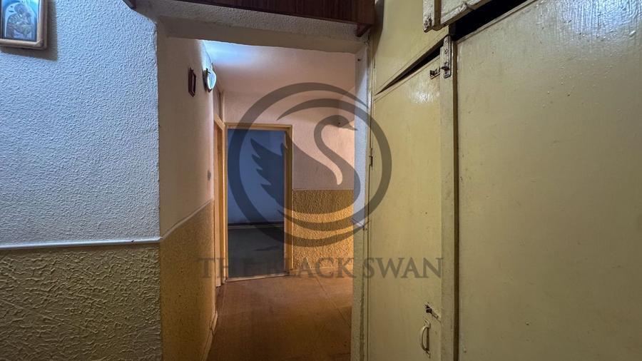 Apartament cu 4 camere decomandat în Central