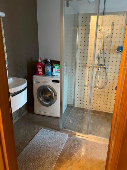 Apartament cu 4 camere decomandat în Arcul de Triumf
