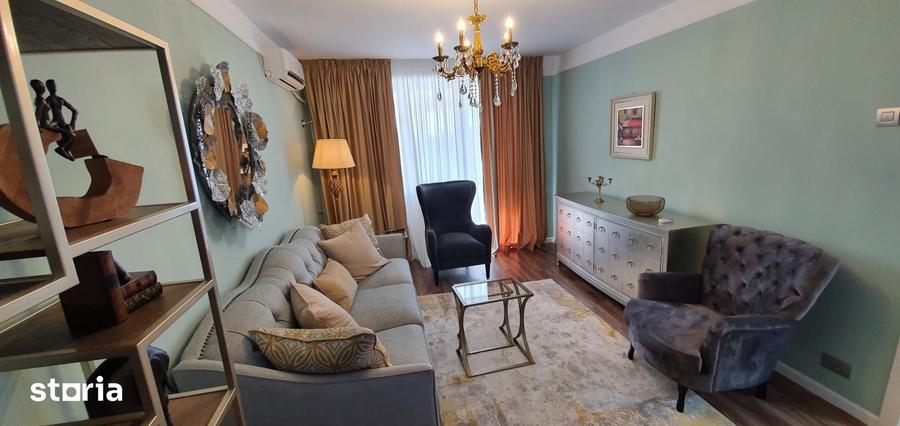 Apartament cu 3 camere în Tineretului