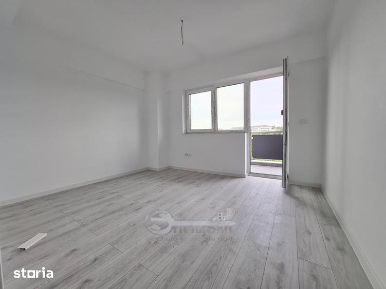 Apartament cu 3 camere decomandat în Galata