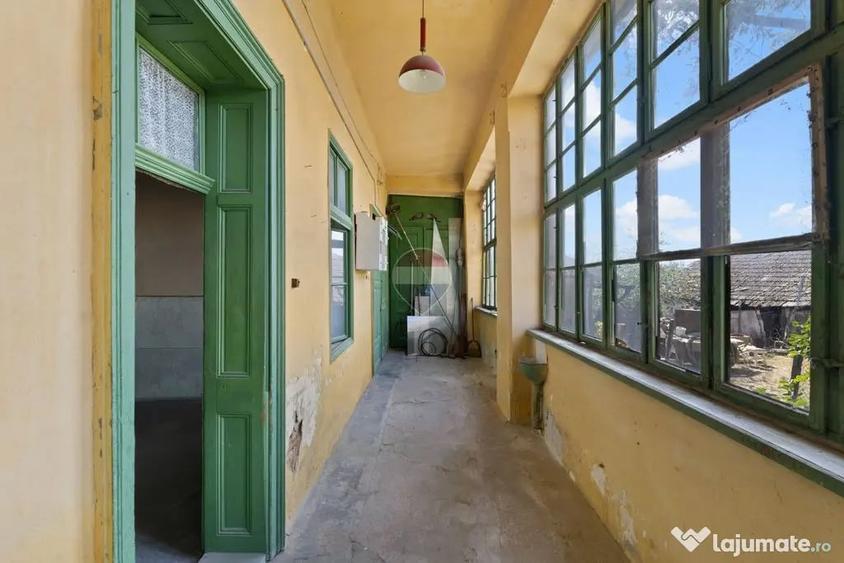 Casă cu 5 camere cu Teren 853 Mp în Ultracentral