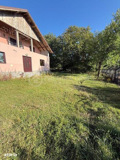 Casă cu 5 camere cu Teren 1517 Mp în Mironeasa