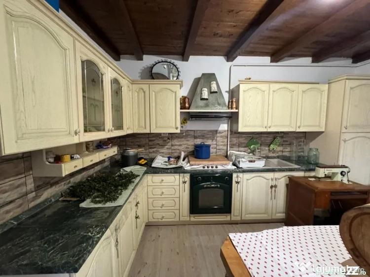 Casă cu 4 camere cu Teren 300 Mp în Rădăuți