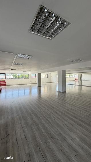 Spațiu comercial, de 180 mp, în Mărișelu
