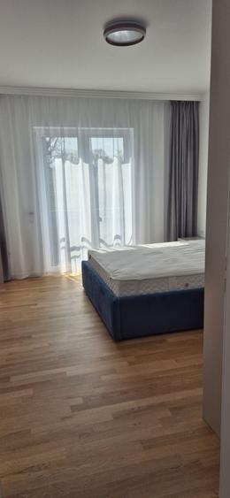 Apartament cu 2 camere decomandat în Ipotești