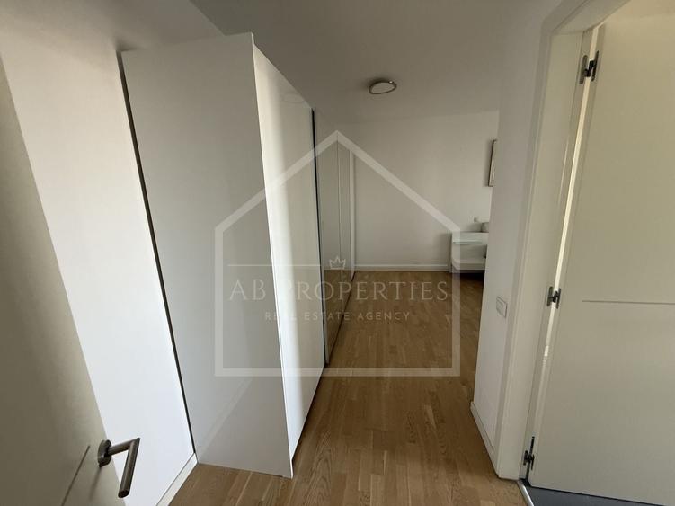 Apartament cu 3 camere decomandat, mobilat în Aviației