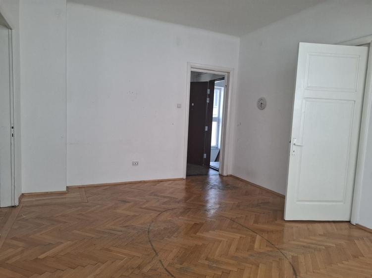Birou, de 145 mp, în Moșilor