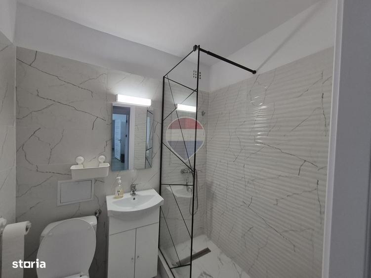 Apartament cu 3 camere semidecomandat în Sălaj