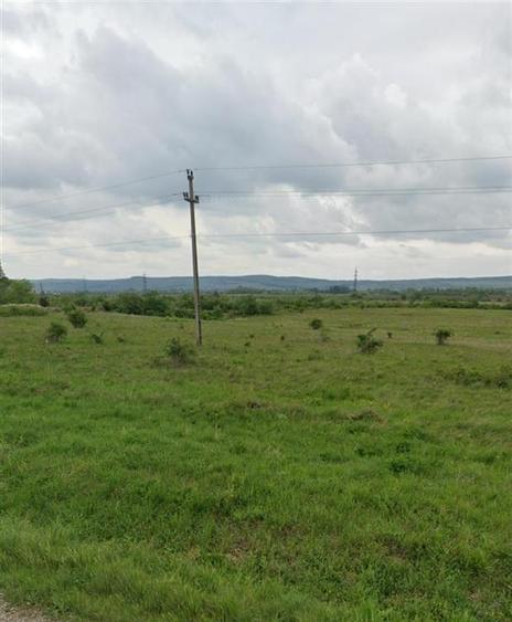 Teren Construcții intravilan de 34088 mp, în Săcădat