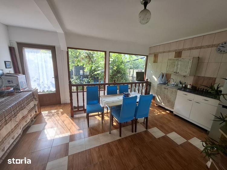 Casă cu 5 camere cu Teren 560 Mp în Hemeiuș
