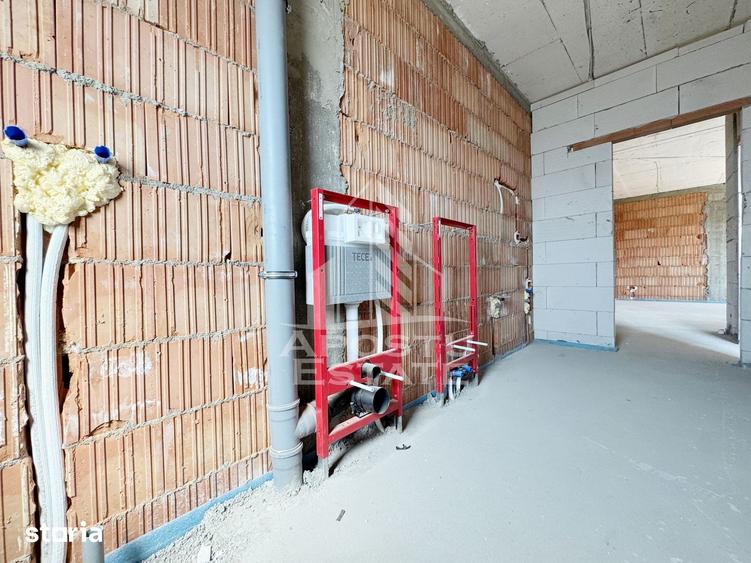 Apartament cu 2 camere semidecomandat în Giroc