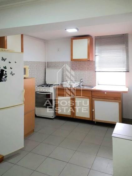 Apartament cu 2 camere semidecomandat în Lunei