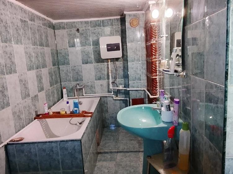 Casă cu 2 camere cu Teren 400 Mp în Central