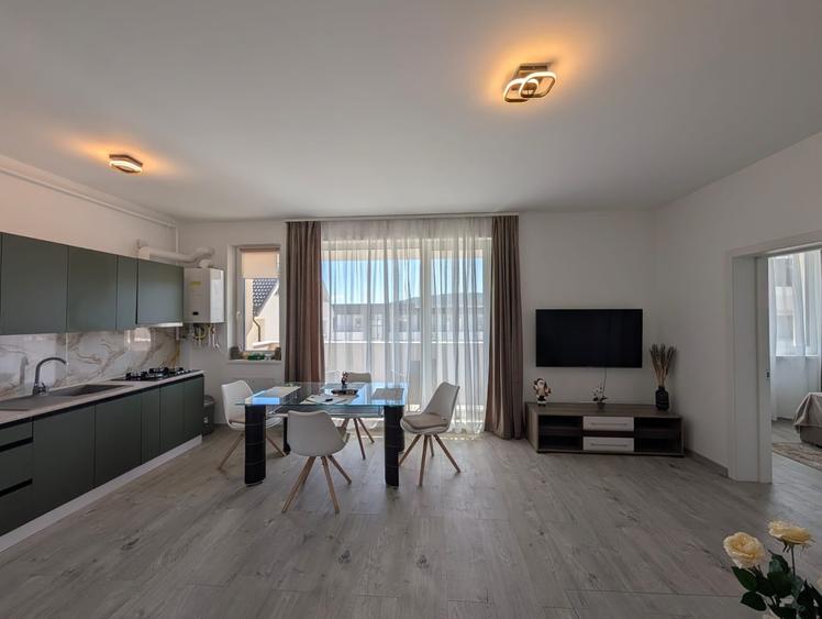 Apartament cu 2 camere semidecomandat în Florești