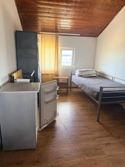 Casă cu 4 camere cu Teren 2300 Mp în Torontalului