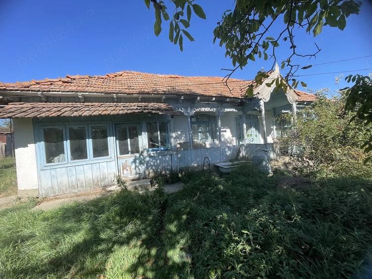 Casă cu Teren 1490 Mp în Pușcași
