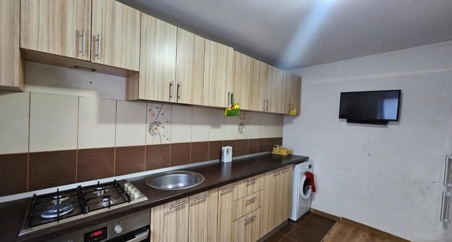Casă cu 3 camere cu Teren 144 Mp în Central