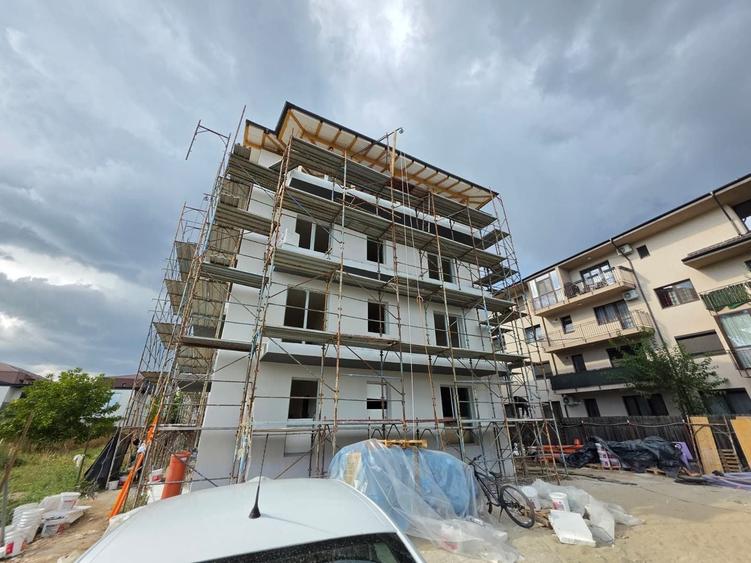 Garsonieră decomandată în Dobroești