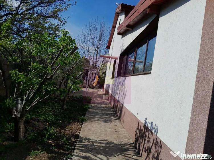 Casă cu 5 camere cu Teren 958 Mp în Central