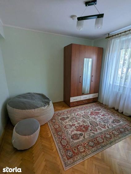 Apartament cu 3 camere decomandat în Centrul Civic