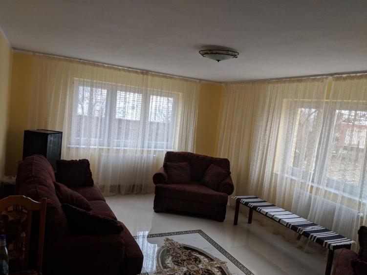 Casă individuală cu 5 camere cu Teren 2000 Mp în Dumbrăvița