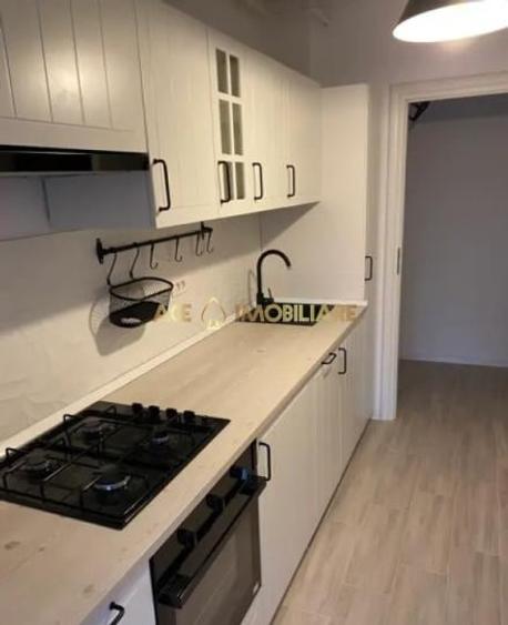 Apartament cu 2 camere decomandat, mobilat în Parcul Carol