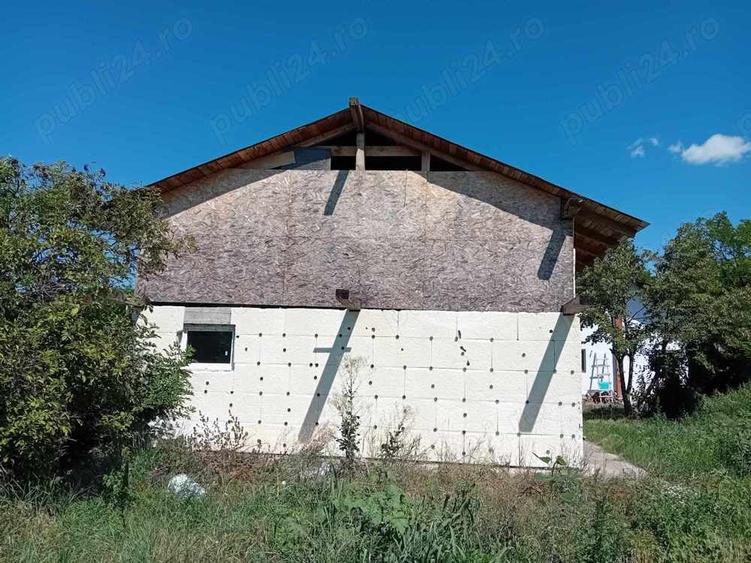 Casă cu Teren 152 Mp în Central