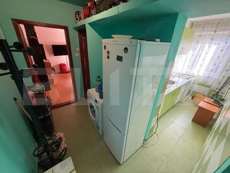 Apartament cu 2 camere semidecomandat, mobilat în Central