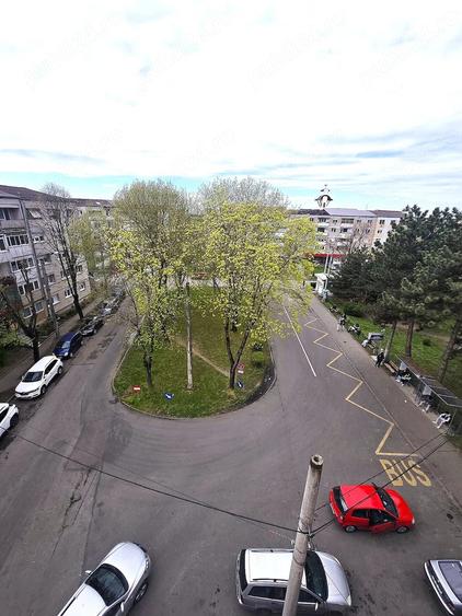 Apartament cu 2 camere decomandat în Micro 16