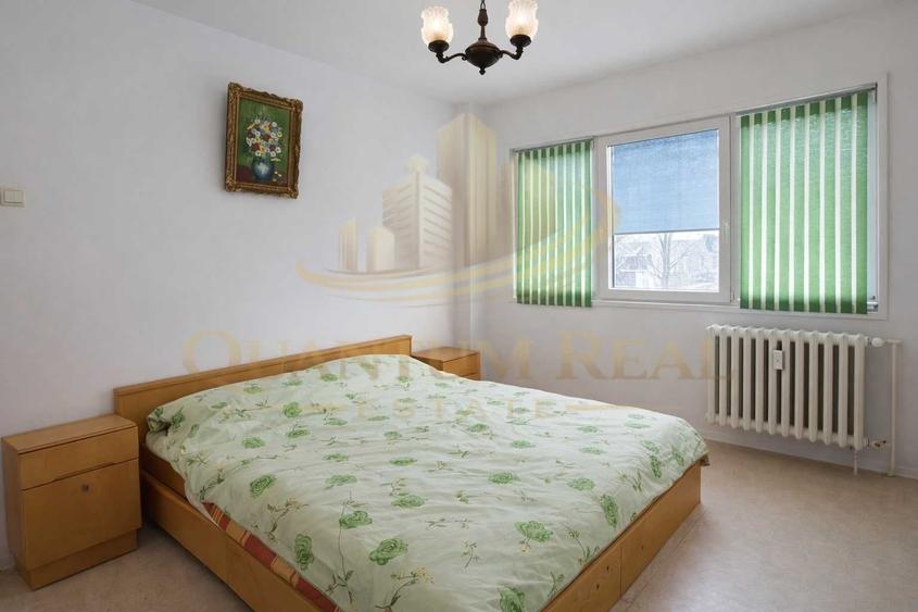 Apartament cu 3 camere decomandat în Alexandru Obregia