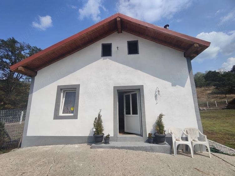 Casă cu 3 camere cu Teren 1850 Mp în Veștem