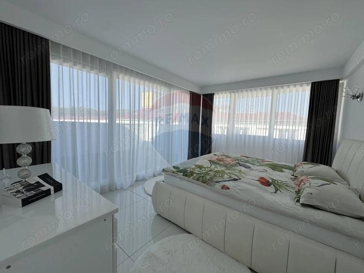 Apartament cu 4 camere decomandat în Central